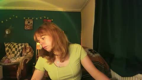 Snapshot of clancyosbourne chatting on 09-13-25, 06:18 Clancy online show from 09-13-25, 06:18