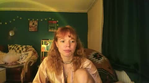 Snapshot of clancyosbourne chatting on 09-14-25, 06:40 Clancy online show from 09-14-25, 06:40
