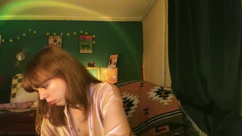Snapshot of clancyosbourne chatting on 09-25-25, 06:55 Clancy online show from 09-25-25, 06:55
