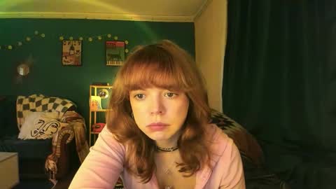 Snapshot of clancyosbourne chatting on 10-14-25, 06:09 Clancy online show from 10-14-25, 06:09