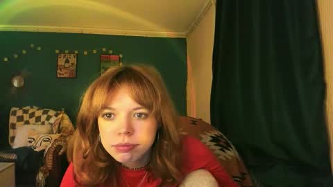 Snapshot of clancyosbourne chatting on 10-18-25, 06:19 Clancy online show from 10-18-25, 06:19