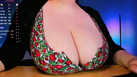 Clara  online show from 02-19-25, 10:42