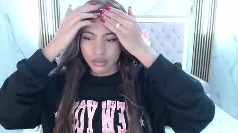 Snapshot of clara_evans_s chatting on 09-11-25, 08:31 Clara online show from 09-11-25, 08:31