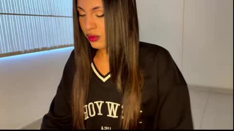 Snapshot of clara_evans_s chatting on 02-18-26, 09:55 Clara online show from 02-18-26, 09:55