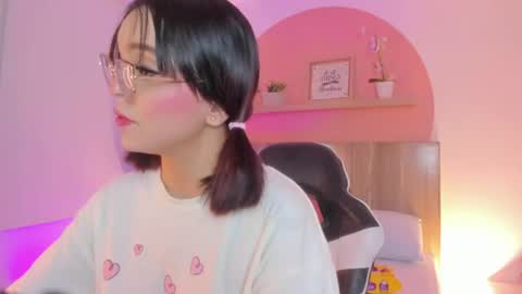 Snapshot of clara_lu chatting on 06-16-26, 02:36 C L A R A online show from 06-16-26, 02:36