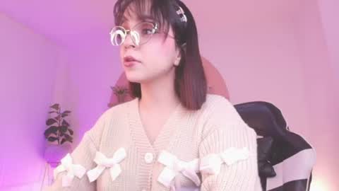 Snapshot of clara_lu chatting on 07-14-26, 02:49 C L A R A online show from 07-14-26, 02:49