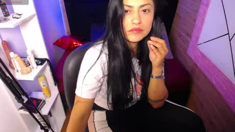 claraa luna online show from 04-21-26, 01:42