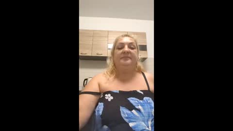 Snapshot of clarabbw77 chatting on 06-10-26, 12:22 Clara online show from 06-10-26, 12:22