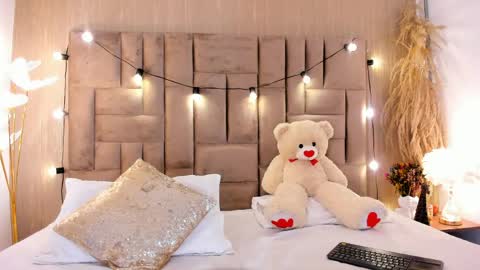 Clara del mar online show from 04-15-26, 10:22