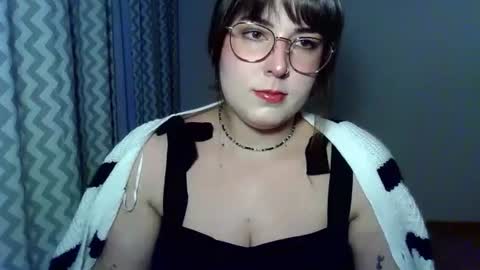 Clara online show from 07-12-26, 06:43