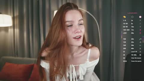 Snapshot of clare_ff chatting on 04-29-26, 04:00 Claire online show from 04-29-26, 04:00