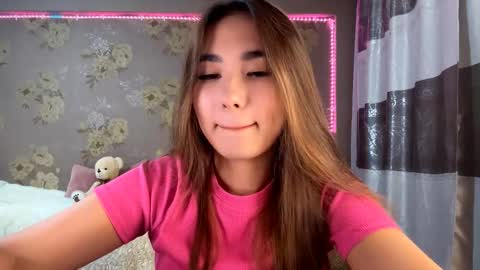 Yuna online show from 11-18-25, 11:25