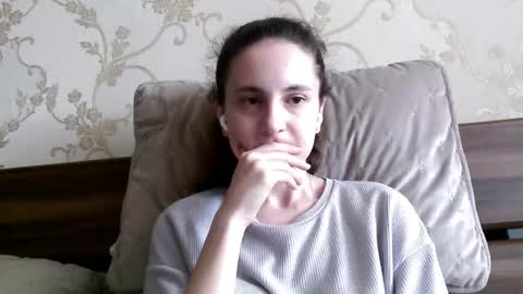 Clara online show from 06-08-26, 12:16