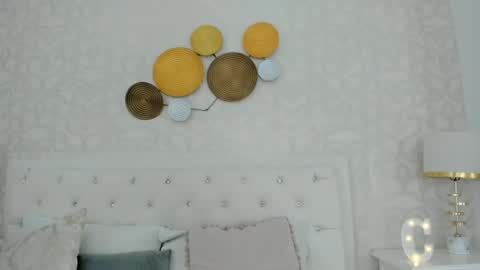 Snapshot of clarisse28 chatting on 12-18-24, 10:46 Mistress Clarisse online show from 12-18-24, 10:46