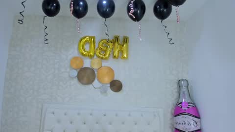 Snapshot of clarisse28 chatting on 12-22-24, 07:31 Mistress Clarisse online show from 12-22-24, 07:31