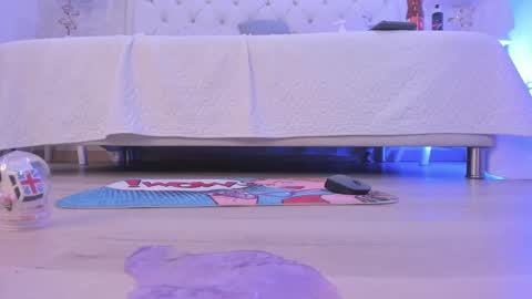 Snapshot of clarisse28 chatting on 02-10-25, 11:02 Mistress Clarisse online show from 02-10-25, 11:02