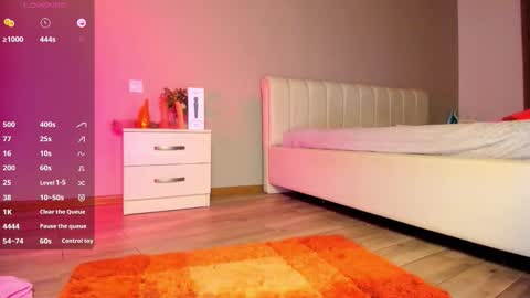 Yumi online show from 12-04-25, 02:54