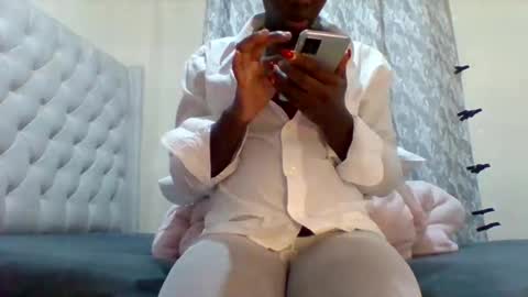 Snapshot of classic_carmen chatting on 06-02-26, 06:21 carmen online show from 06-02-26, 06:21