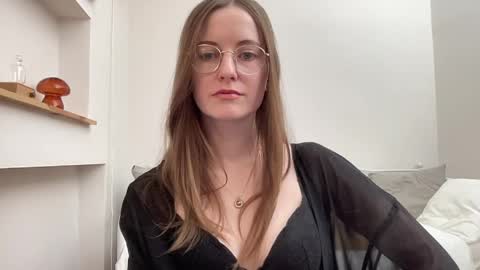 Snapshot of classyandgirly chatting on 04-15-26, 07:58 classyandgirly online show from 04-15-26, 07:58