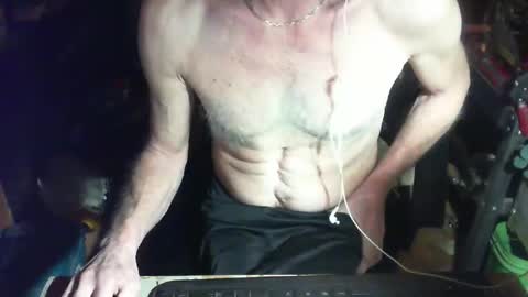 claudeg2523 online show from 12-21-25, 03:08