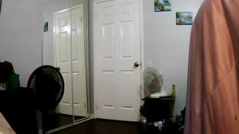 Claudia online show from 06-11-26, 01:53