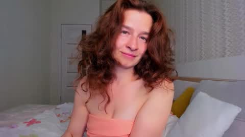Snapshot of clearangel chatting on 09-20-25, 02:45 clearangel online show from 09-20-25, 02:45