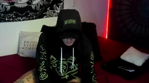 cleo y maikol online show from 11-10-25, 02:10