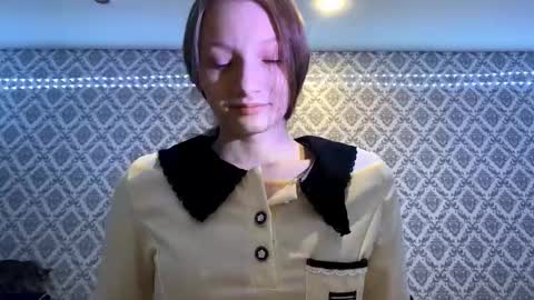 Cleo online show from 12-14-25, 06:12