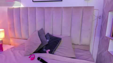 clhoe_johnson_ online show from 10-27-25, 11:58