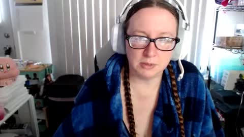 Snapshot of climaxfairy chatting on 01-22-25, 04:12 Kate online show from 01-22-25, 04:12