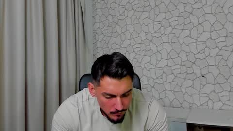 Snapshot of clintmasterss chatting on 10-10-25, 05:17 ClintMasterss online show from 10-10-25, 05:17