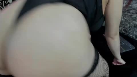 cloe66 online show from 02-11-25, 09:46