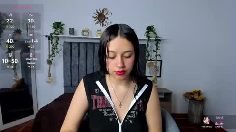 Snapshot of cloe_7 chatting on 05-24-26, 11:37 cloe_7 online show from 05-24-26, 11:37