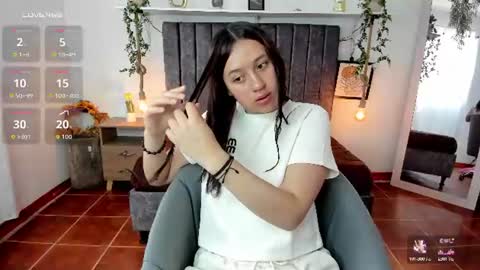 Snapshot of cloe_7 chatting on 06-19-26, 02:21 cloe_7 online show from 06-19-26, 02:21