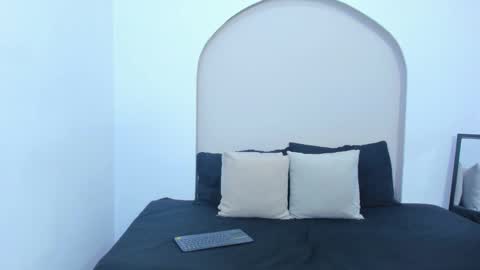 Cloe  online show from 12-07-24, 09:44