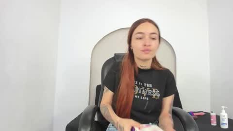 Cloe  online show from 12-21-25, 02:35