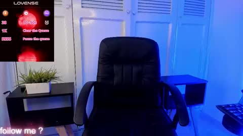 Snapshot of cloe_morningstarr chatting on 10-08-25, 12:36 Cloe online show from 10-08-25, 12:36