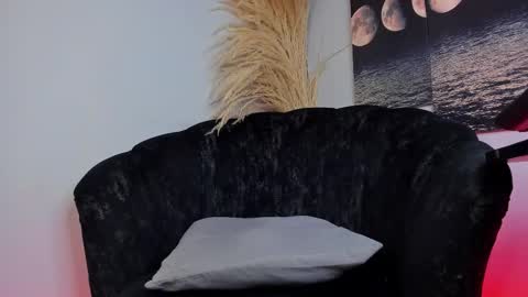 Snapshot of cloe_morningstarr chatting on 11-28-25, 06:32 Cloe online show from 11-28-25, 06:32