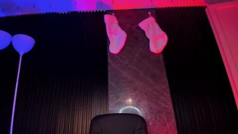 Snapshot of cloe_morningstarr chatting on 12-04-25, 04:48 Cloe online show from 12-04-25, 04:48