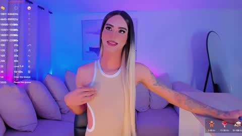 CLOE REMINTON online show from 12-26-24, 10:09