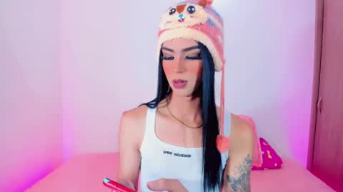 CLOE REMINTON online show from 03-10-25, 06:49