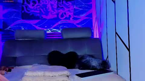 Snapshot of cloee_cameron chatting on 06-24-26, 08:08 cloee_cameron online show from 06-24-26, 08:08