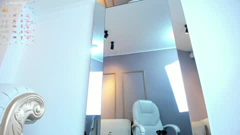 Cloe online show from 12-24-24, 03:16