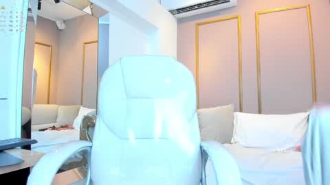 Cloe online show from 02-08-25, 03:21