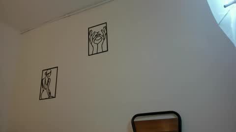 cloe online show from 12-17-24, 12:56