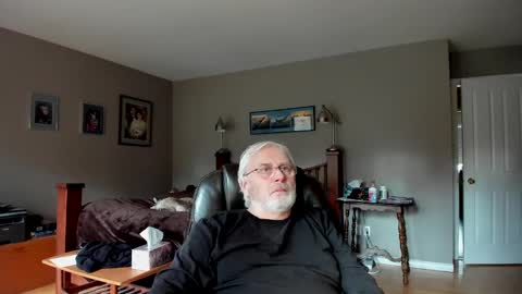 Snapshot of cloudalert62 chatting on 12-15-24, 07:53 cloudalert62 online show from 12-15-24, 07:53