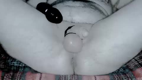 Snapshot of cloudty chatting on 10-11-25, 06:12 Ty online show from 10-11-25, 06:12