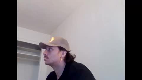 tallhungandcloudy online show from 02-22-26, 10:08