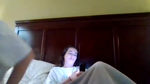 tallhungandcloudy online show from 04-19-26, 04:01