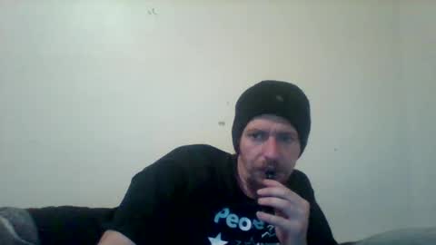 cloudyystarr666 online show from 02-25-25, 07:42